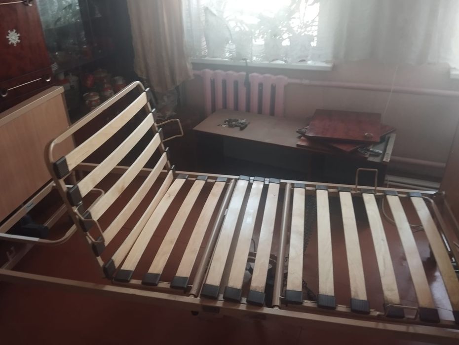 Кровать для лежачих