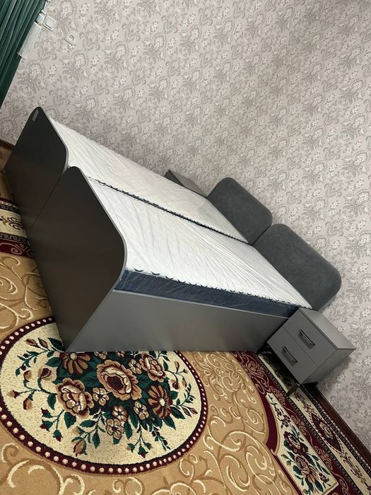 Yotoqxona mebeli yasab beriladi.