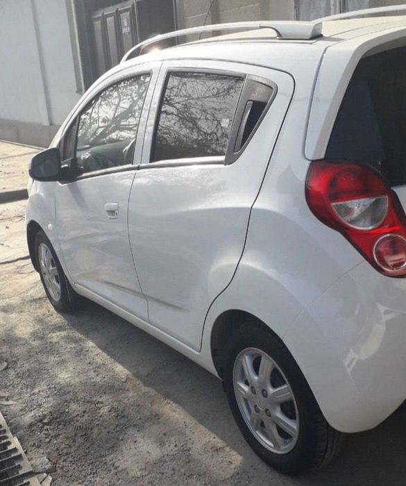 Срочно продам Спарк автомат!