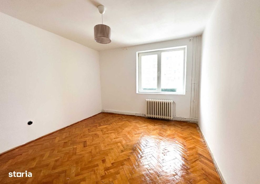 Apartament de 40mp, la etaj intermediar, langa Piata Hermes