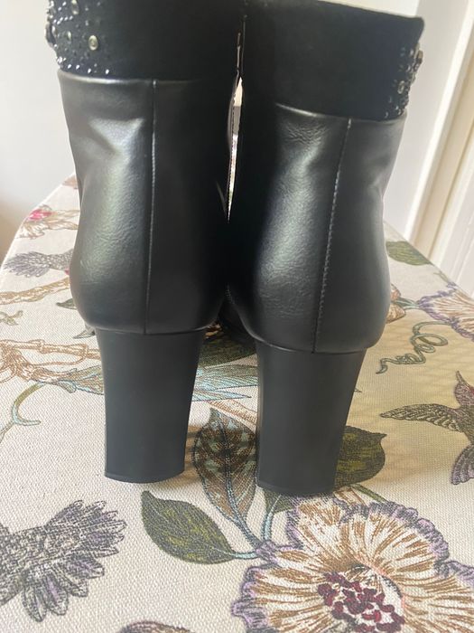 Продам ботильоны