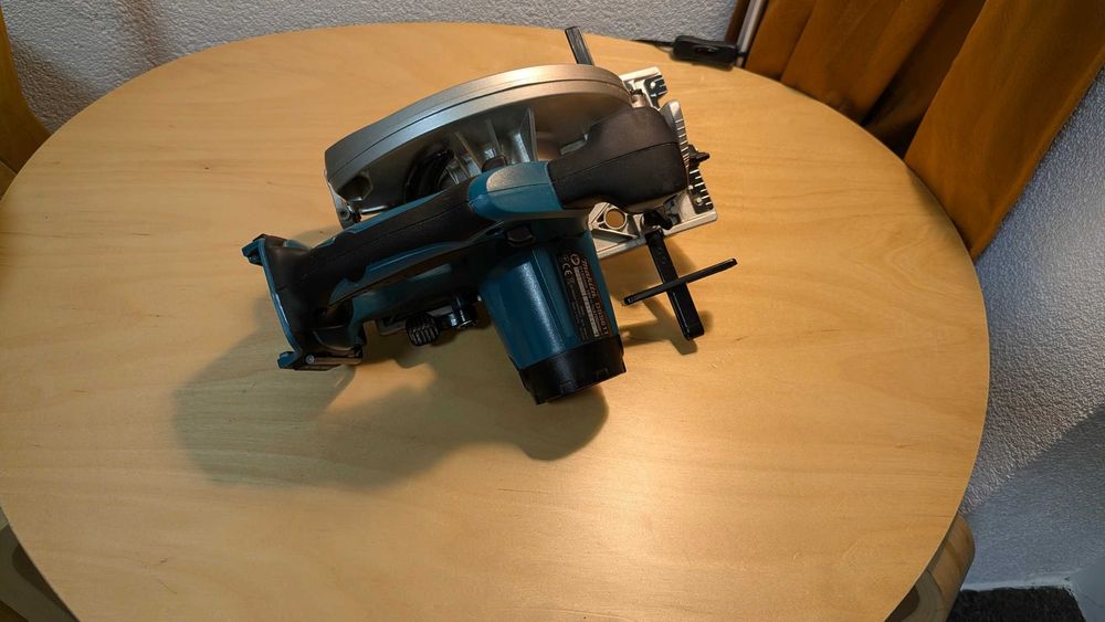 Fierastrău circular - Makita DSS611Z - nou
