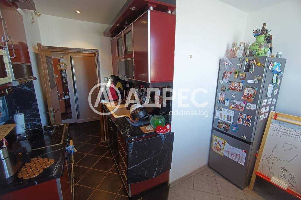 Продава се Тристаен апартамент в Разград, Бели Лом - 80 кв.м за 880 €/кв.м - Снимка #8