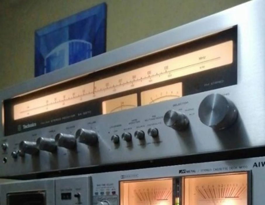 Amplituner Technics, Fisher, Akai