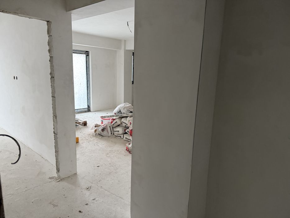 Apartament 3 camere NOU 102mp