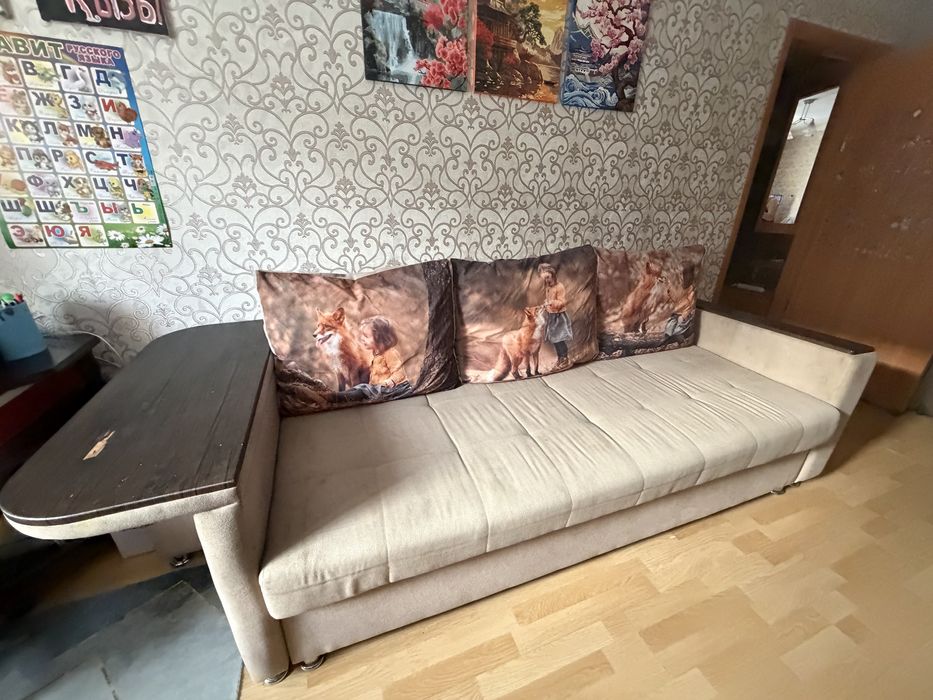 Продам диван срочно