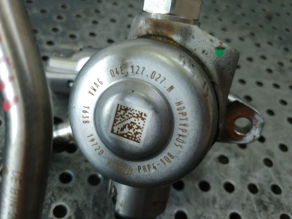 pompa inalta  1.0b dby seat ibiza 6f  vw polo 6r golf 7 skoda fabia 3 audi a3 8v 04e127027n -cu defect