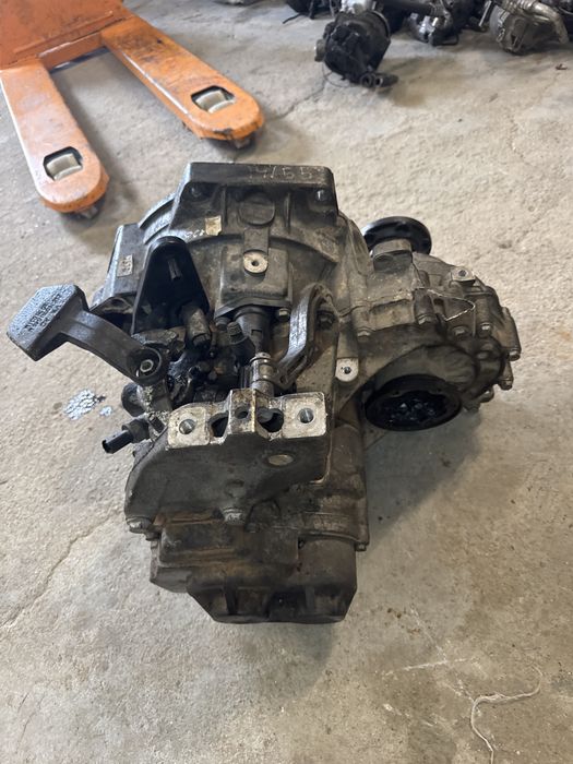 Скоростна кутия Кади Тауран 1.6 тди 6 скорости VW Caddy Touran 1,6 tdi