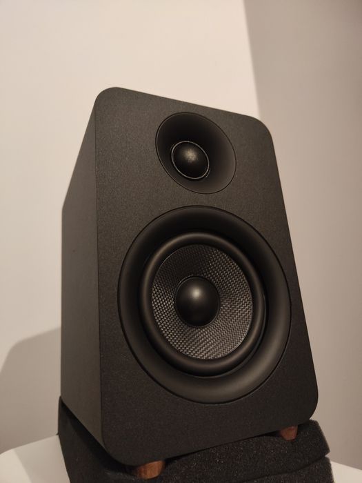 Boxe active Kanto YU 4" Negru Mat, 70W RMS, Bluetooth aptX, difuzoare Kevlar