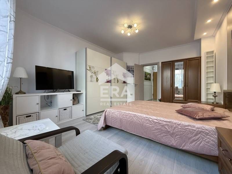 Продава се Двустаен апартамент в София, Лозенец - 70 кв.м за 4072 €/кв.м - Снимка #8