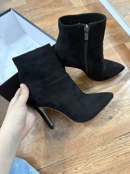 продаю замшевые сапоги