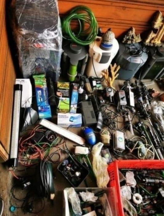 Vând pompa aer filtru intern încălzitor acvariu noi sau folosite