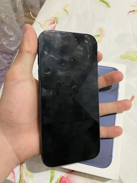 Продавам IPhone 17 pro