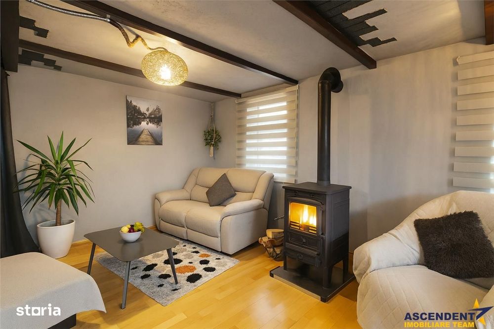 FILM&3D!Cabana cu autenticitate, mobilata,utilata,teren700mp,sera,Podu