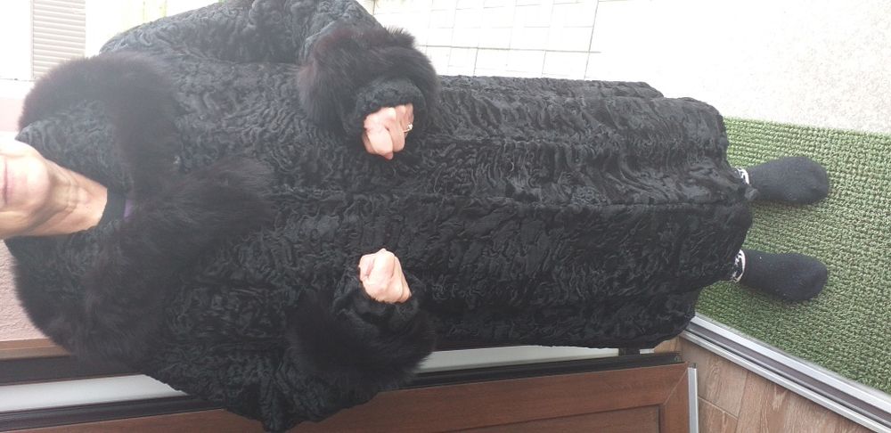 Haina blana naturala caracul