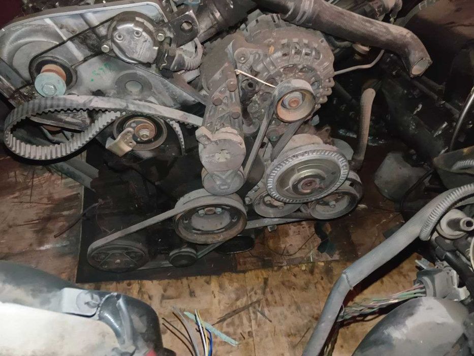 Двигатель APT 1.8 Volkswagen Passat B5 бек