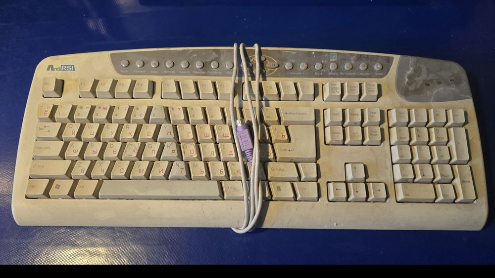 Отдам клавиатуру A4Tech (PS/2)