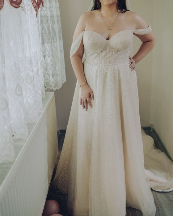 Vand rochie de mireasa HAZEL by Leen Dias