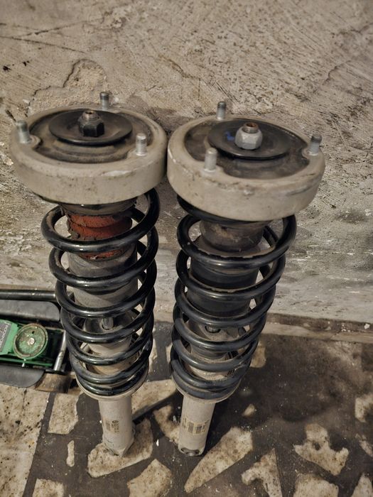 Комплект предни и задни амортисьори маферсон от бмв е60 2009г.