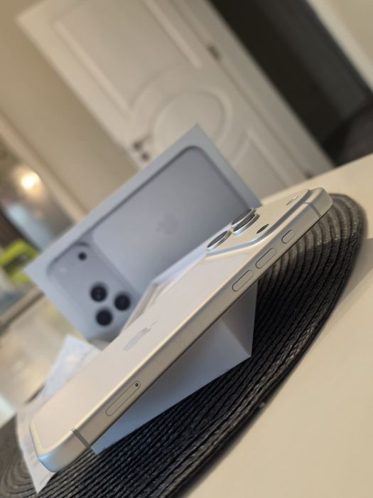 Iphone 17 pro max 256GB като НОВ