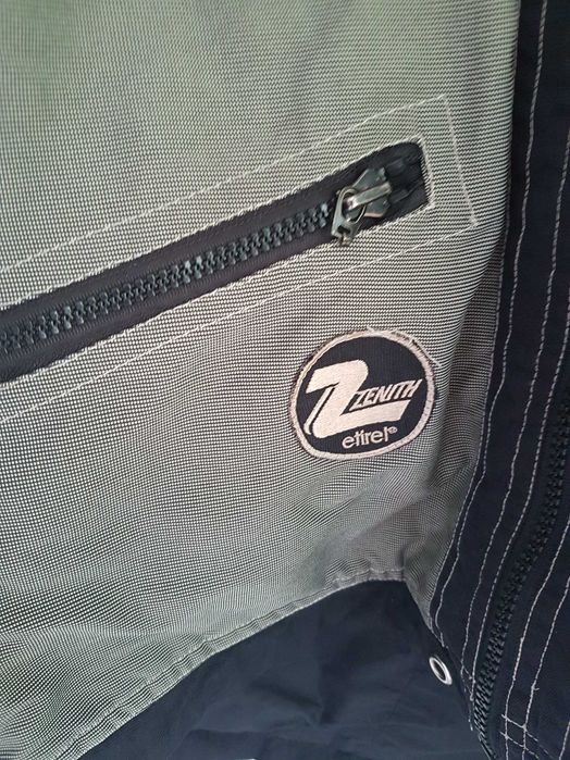 Продавам две мъжки якета