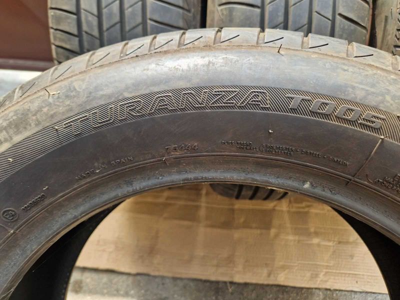 4 Bridgestone R18 235/60
летни гуми 
DOT5121