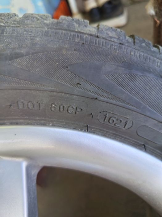 Jante/roti audi 205 55 R16 5x112 Iarna Nokian