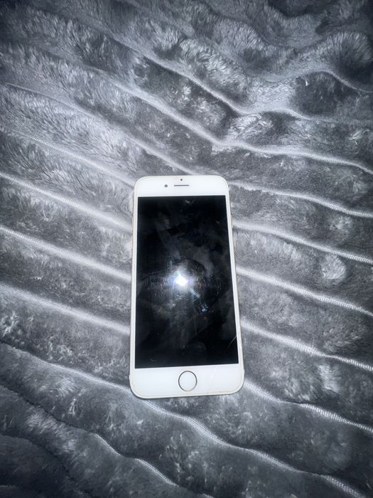 Apple iPhone 6 бежевый