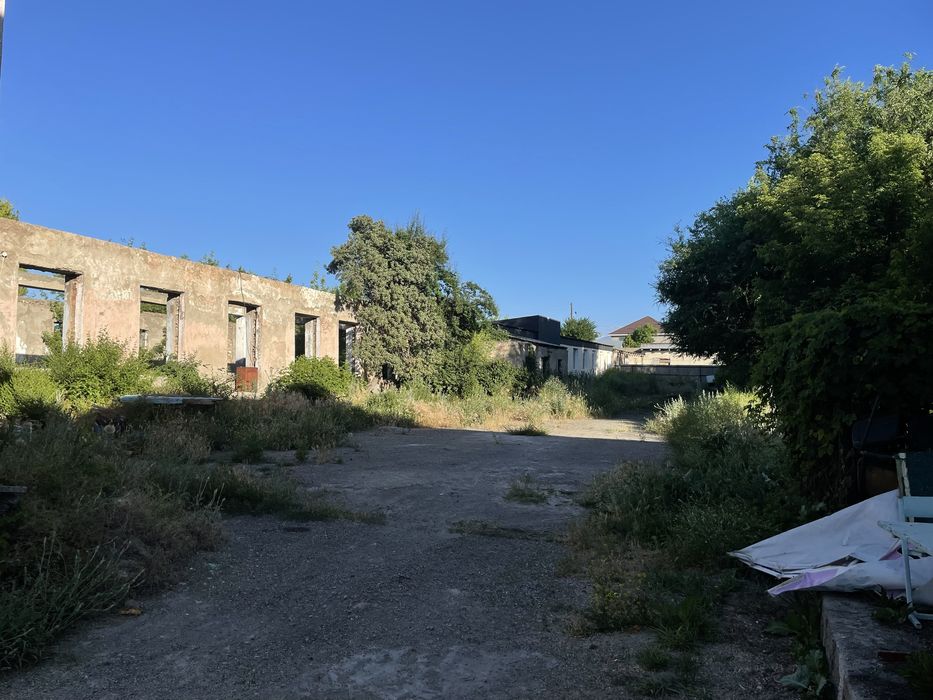 Здания и земля