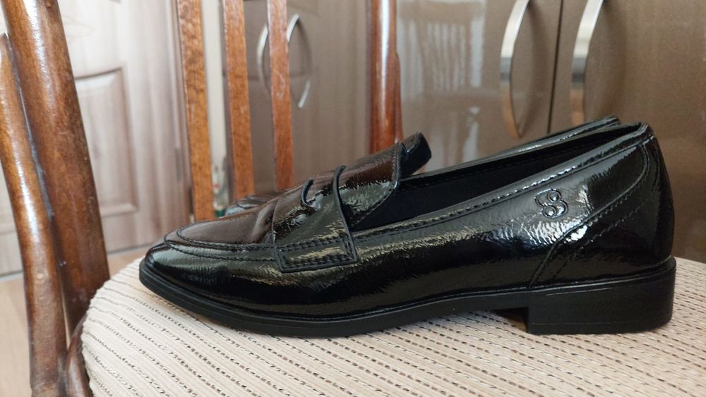 Дамски обувки  лак 37