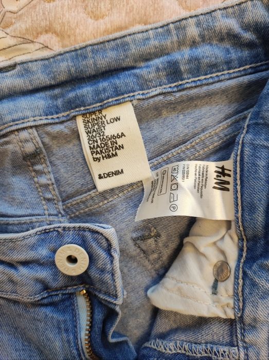 Джинсы 26-27 H&M