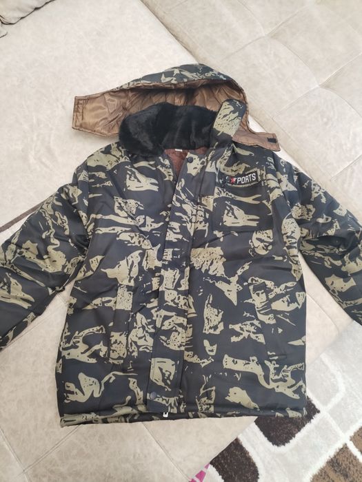 Срочно продам, новая размер 52