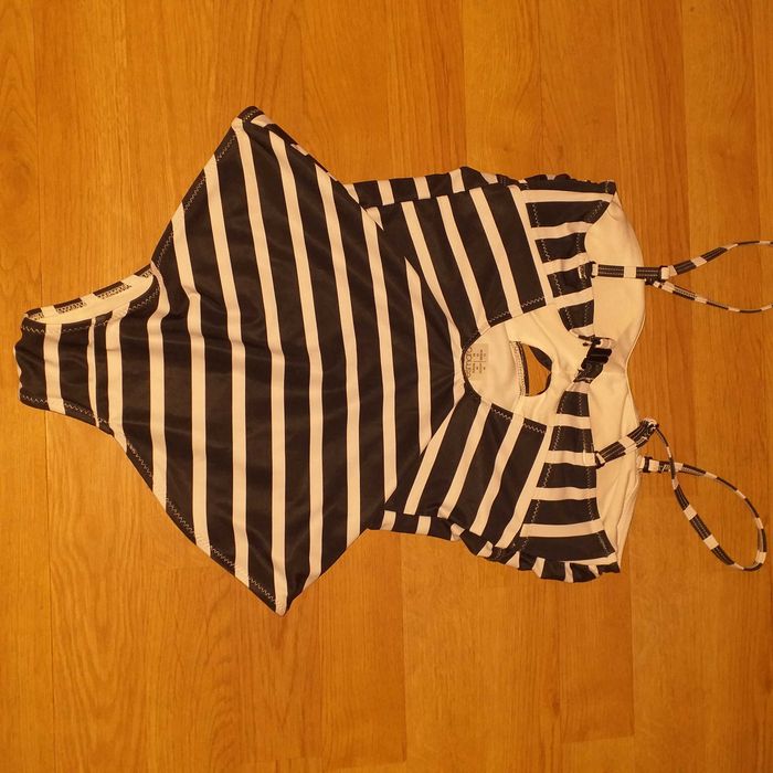 Дамски цял бански