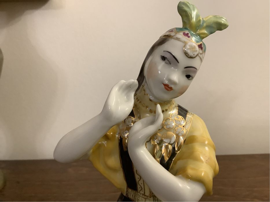 Статуэтка фарфоровая Вербилки СССР