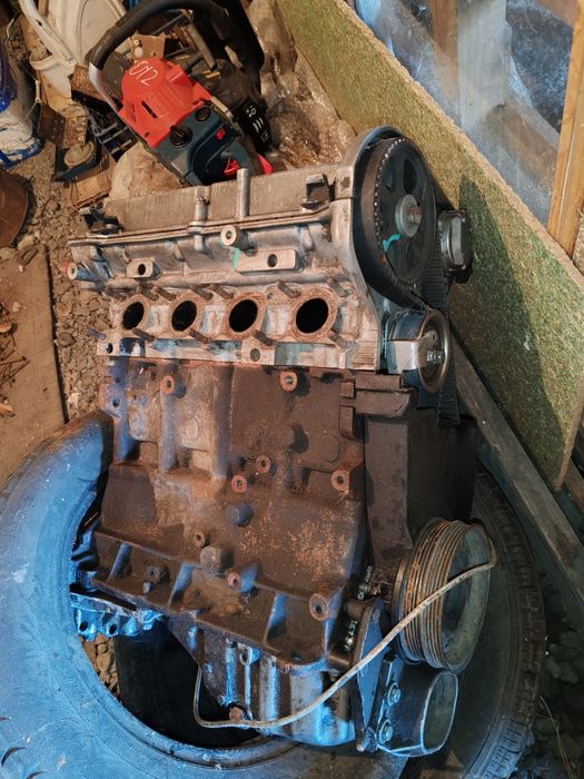 Двигатель контрактный Пассат Б5