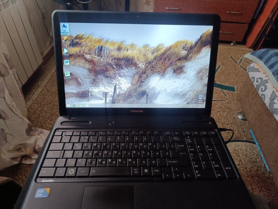 Toshiba Core i3 4x300gb