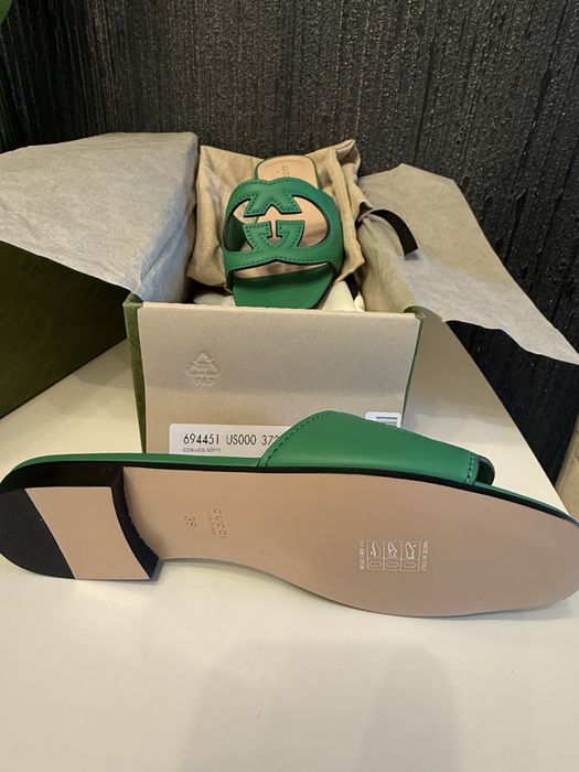 Gucci slide sandal interlocking G