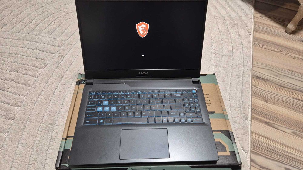 Laptop Gaming MSI Cyborg 15 A13VF cu procesor Intel® Core™ i7-13620H