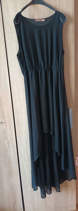 rochie neagra  asimetrica potrivita pt orice ocazie
