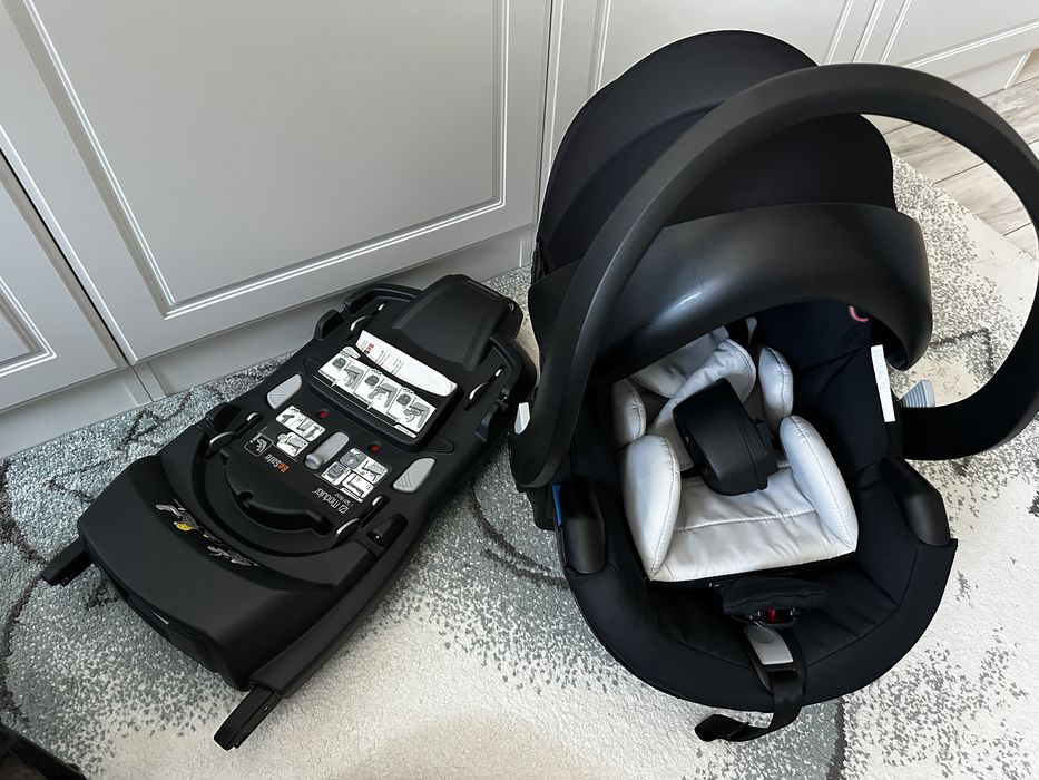 Scoica si Baza izofix Stokke