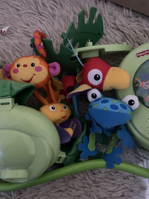 Fisher Price Музикална въртележка за легло