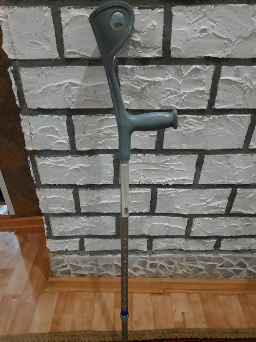 Продам костыль хороший