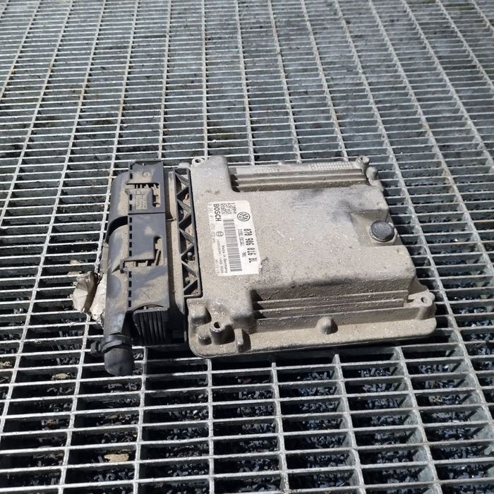 Calculator motor Volkswagen Touareg 7L 2.5 TDI 2003 - 2006 174CP Automata BAC (1460) ...