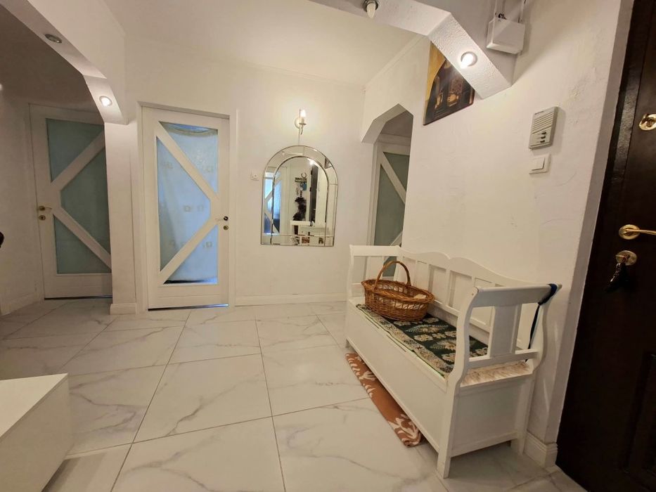 Apartament premium cu  4 camere, Codlea