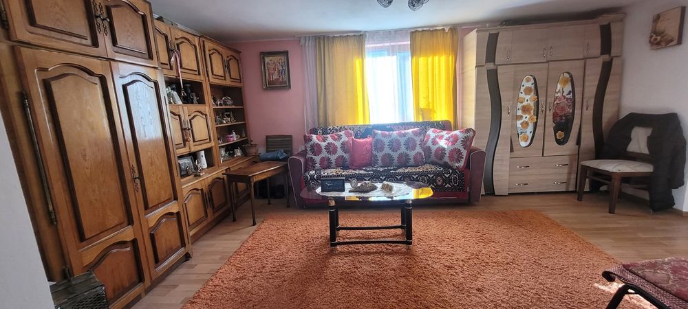 Casa noua din caramida, la cheie. Com Livezi .