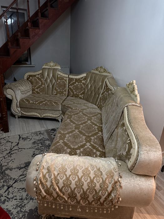 Диван в хорошем состоянии