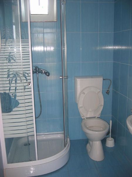 Cazare Costinești - Vila Amalia în centru la 50 m de plaja.