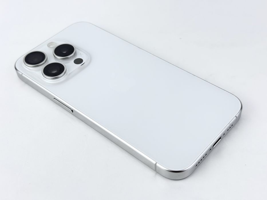 Apple iPhone 15 Pro 128GB White 0 Заряда! Отличен