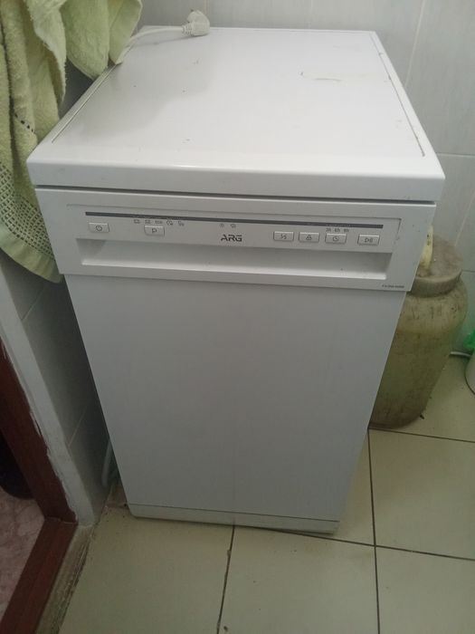 Посуда моичная машина