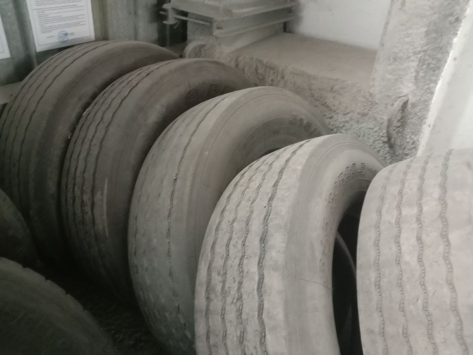 Продам шины бу от маза